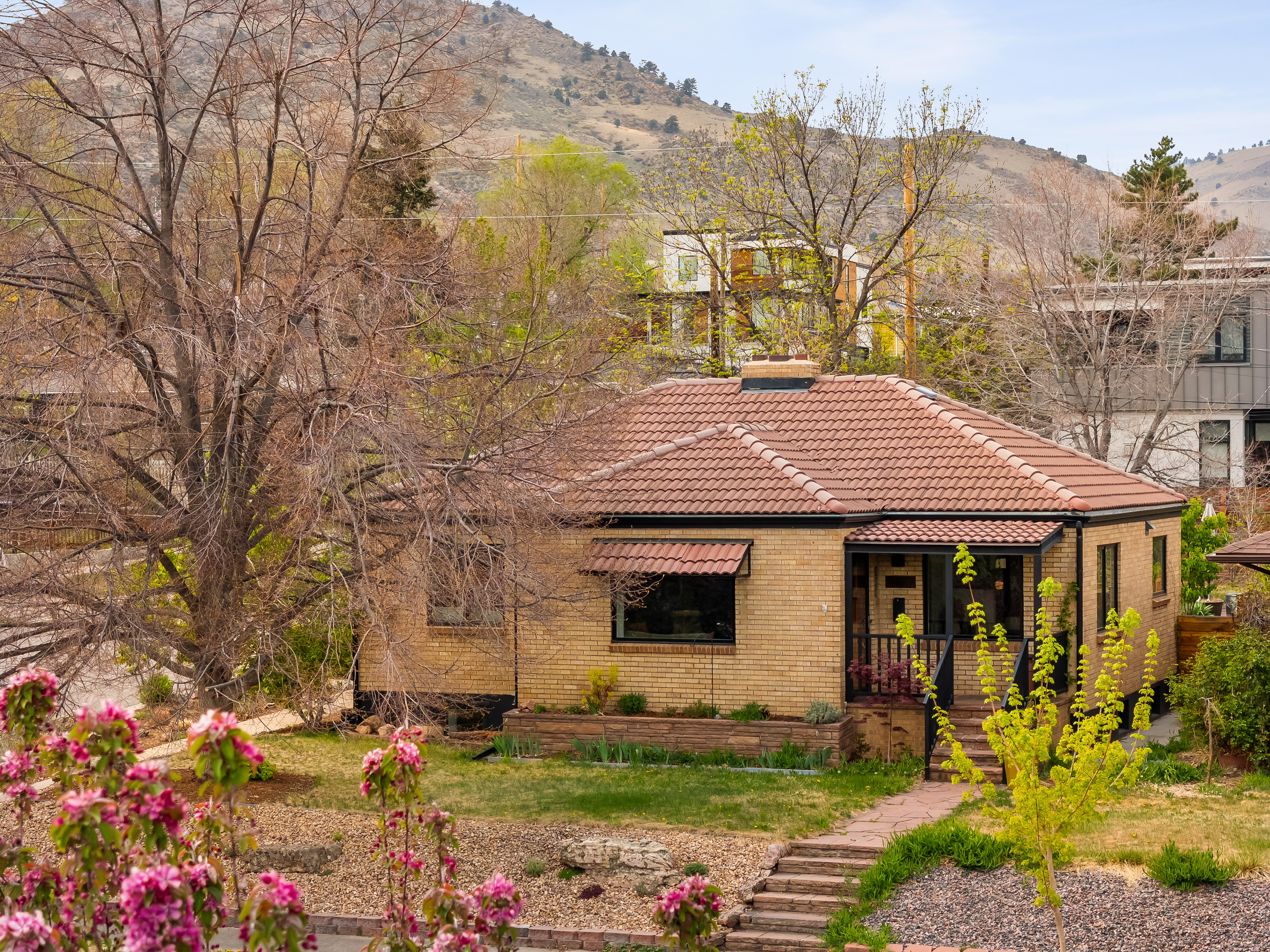 Renovated Golden Home